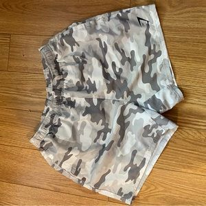 Gymshark Mens Large Workout shorts White Camo
